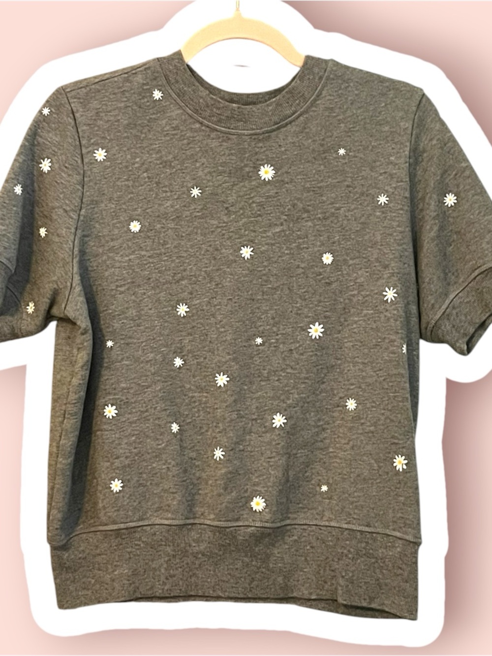 ban.do Gray Short-Sleeve Daisy Sweatshirt